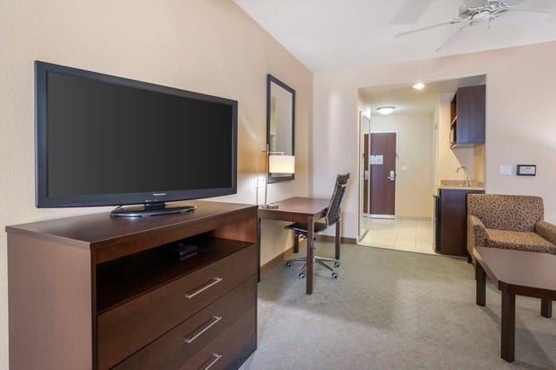 Images Best Western Plus Midland Suites