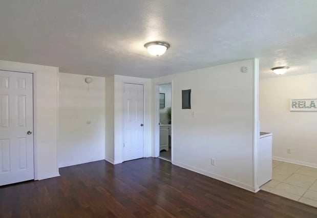 Images Golden Shores of Jacksonville