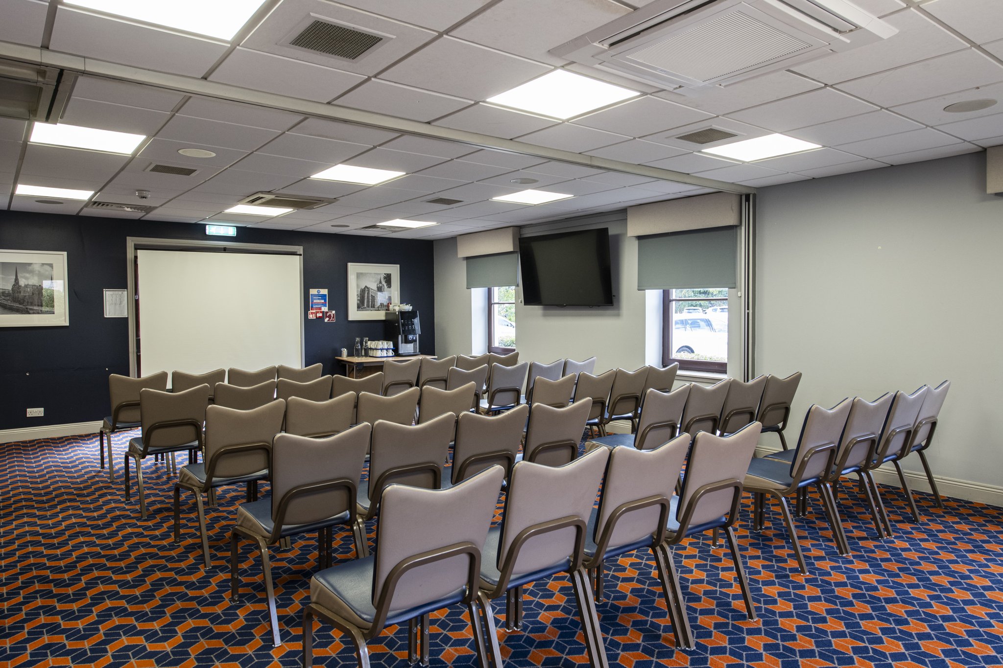 Images Holiday Inn Express Perth by IHG