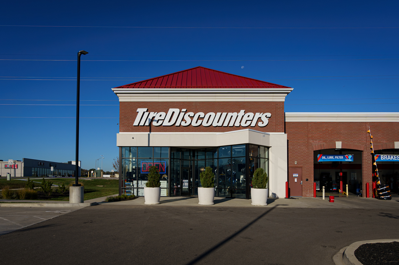 Tire Discounters Eastgate Batavia | Tires, Wheels, Services, Fluids, & more