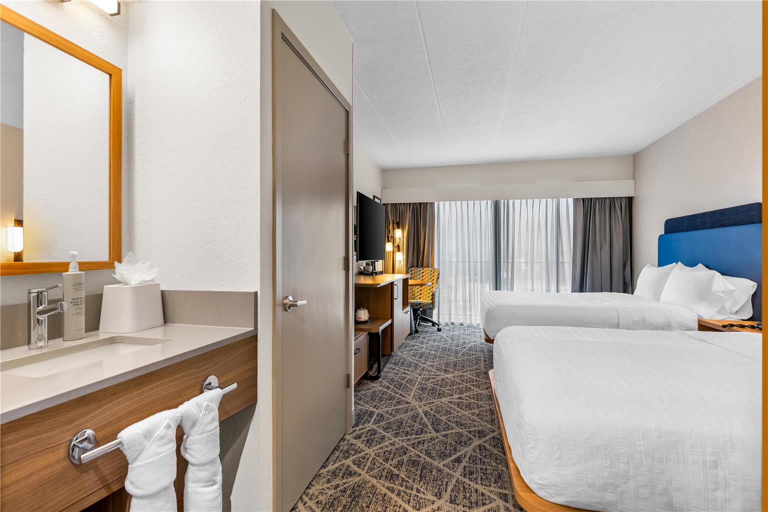 Guest room