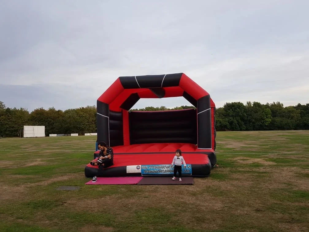 Images Top Banana Bouncy Castles