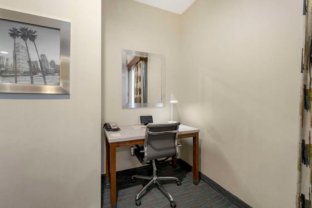 Images Best Western Plus Gardena Inn & Suites