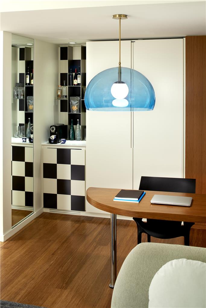 Guest room