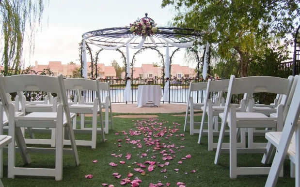 Images Lakeside Weddings and Events