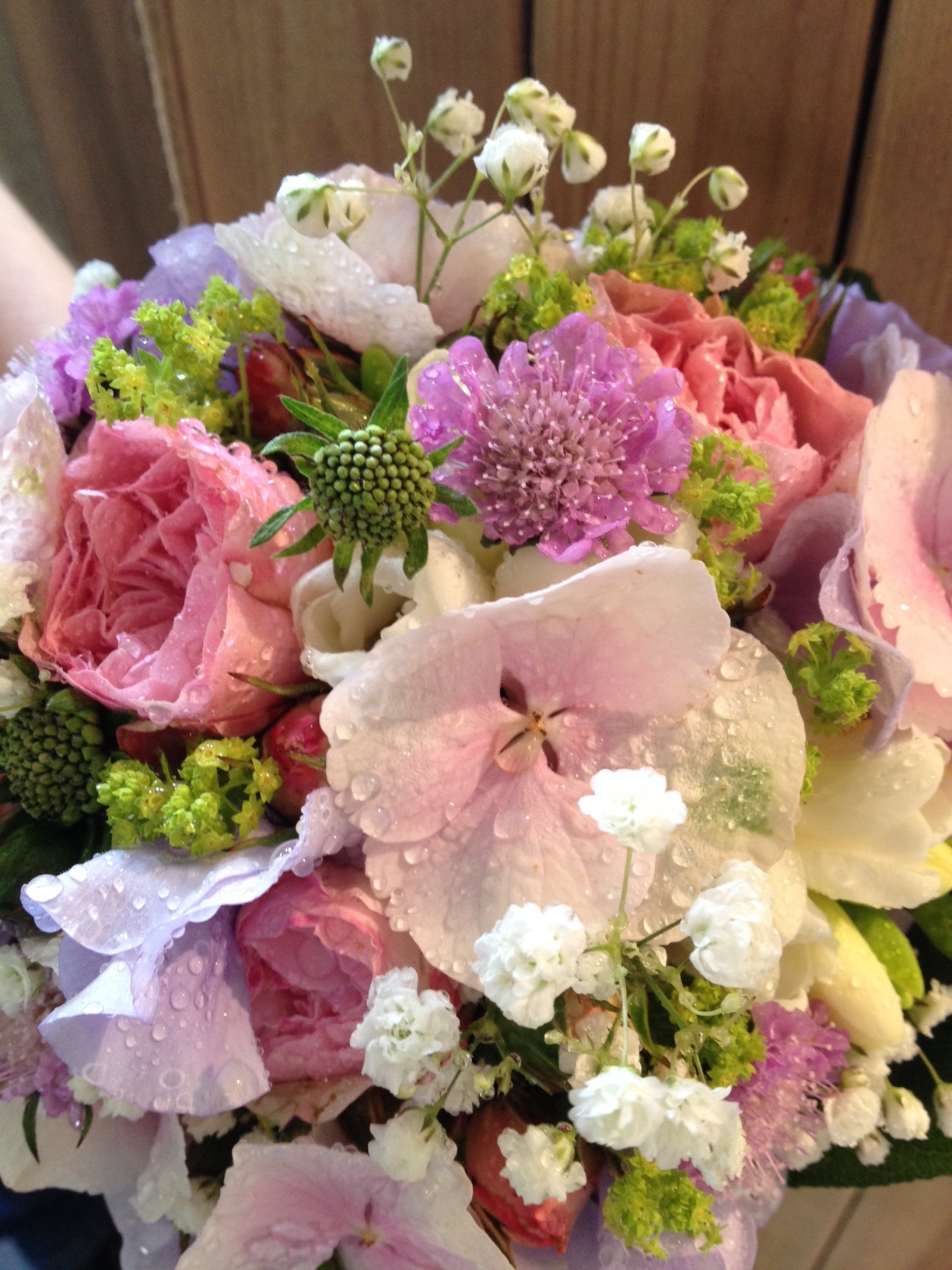 Blumengeschäft Toujours Plüss, Bahnhofstrasse 26 in Erlenbach ZH