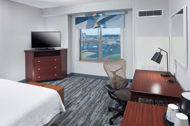 Images Hampton Inn & Suites Oklahoma City-Bricktown