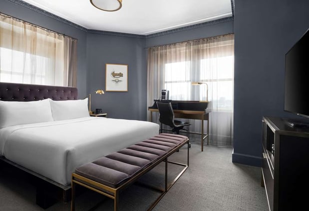 Images Hotel Phillips Kansas City, Curio Collection by Hilton