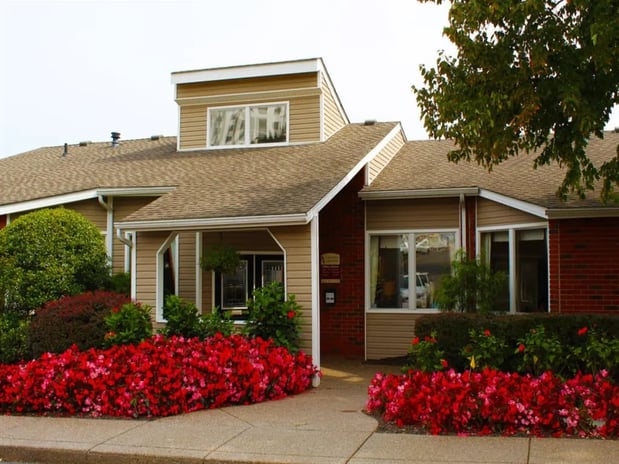 Images Chestnut Ridge Apartments