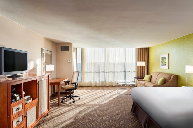 Images Holiday Inn Austin-Town Lake by IHG