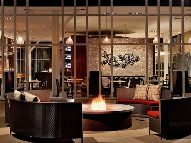 Images DoubleTree by Hilton Hotel & Suites Charleston Airport