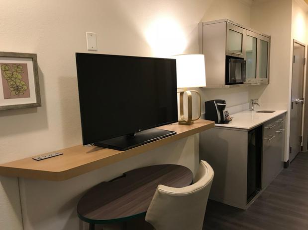 Images Holiday Inn & Suites McKinney - N Allen by IHG