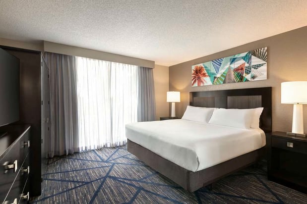 Images Embassy Suites by Hilton Miami International Airport