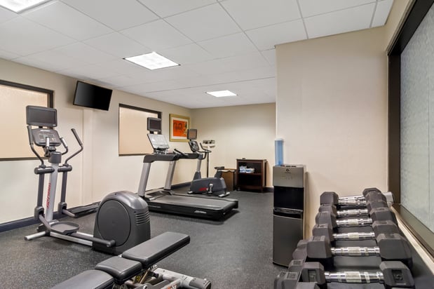 Images Holiday Inn Express & Suites Jacksonville SE- Med Ctr Area by IHG