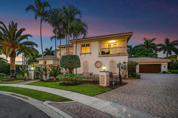 Images Alex Mendel of The Mendel Group | Keller Williams Realty - Local Boca Raton and Delray Beach Real Estate Agent