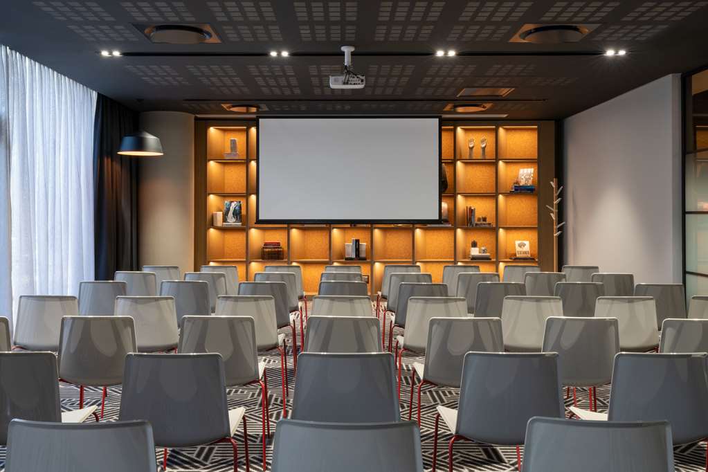 Images Radisson RED Johannesburg Rosebank