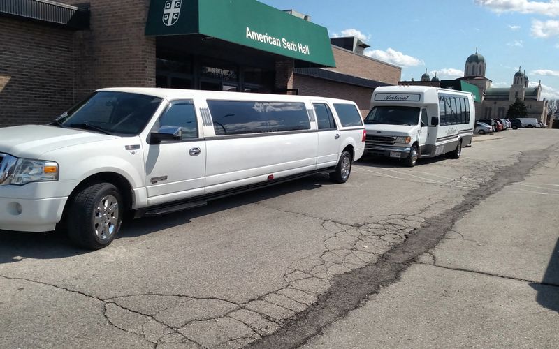 Images Wisconsin Classic Limo
