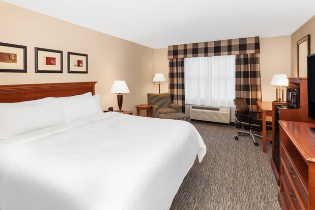 Images Holiday Inn Express & Suites Hampton South-Seabrook by IHG