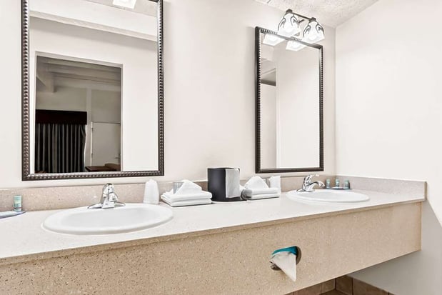 Images Best Western Outlaw Inn