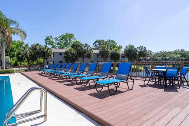 Images Melrose on the Bay Apartment Homes