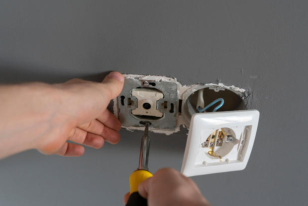 Images James Lewis Electrical, Corp (JLE,C)