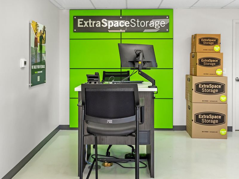 3044 - Office