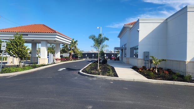 Images Wintrust Banking Center