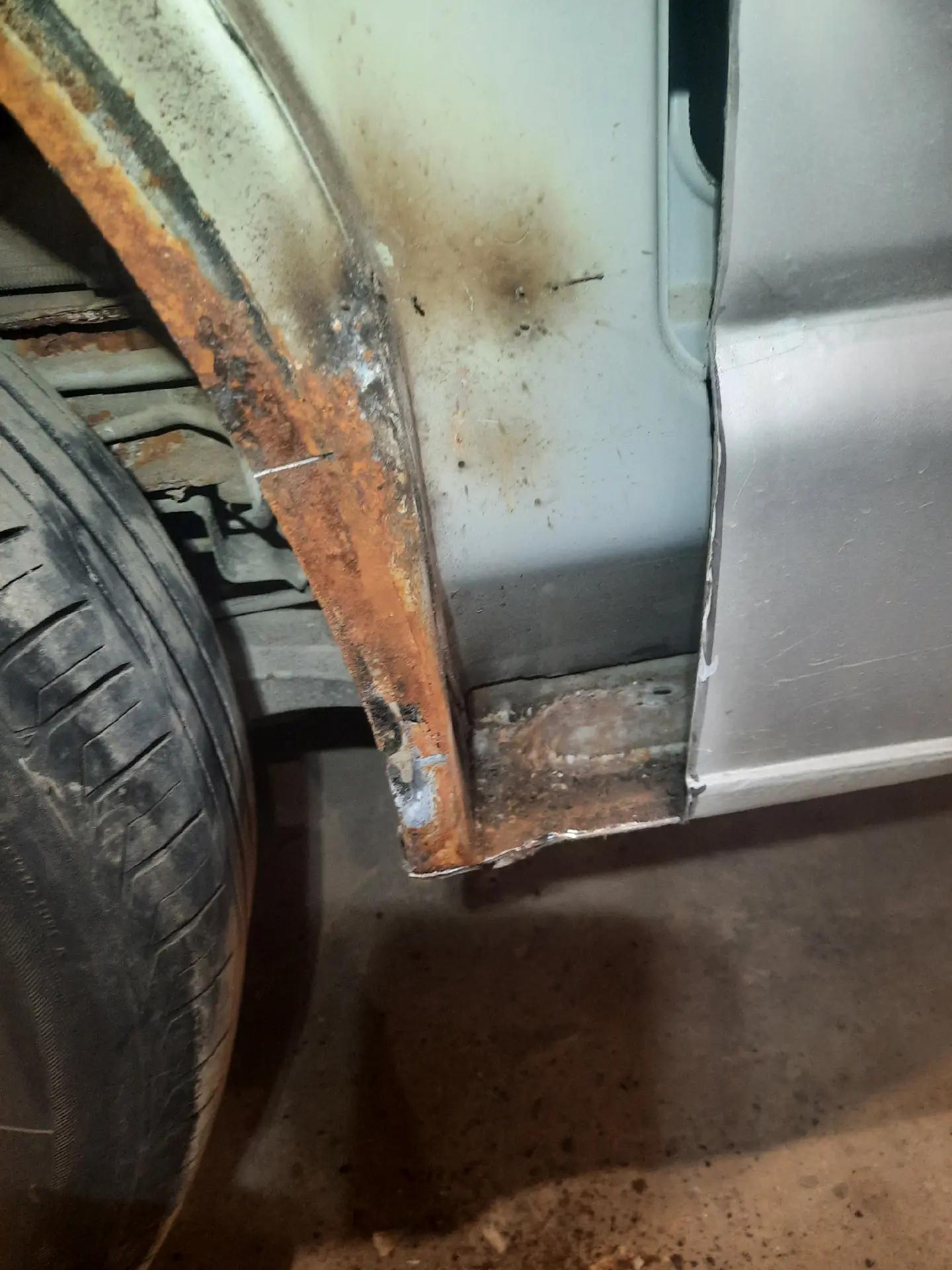 J.A. WEALDING, pretrūsas apstrāde