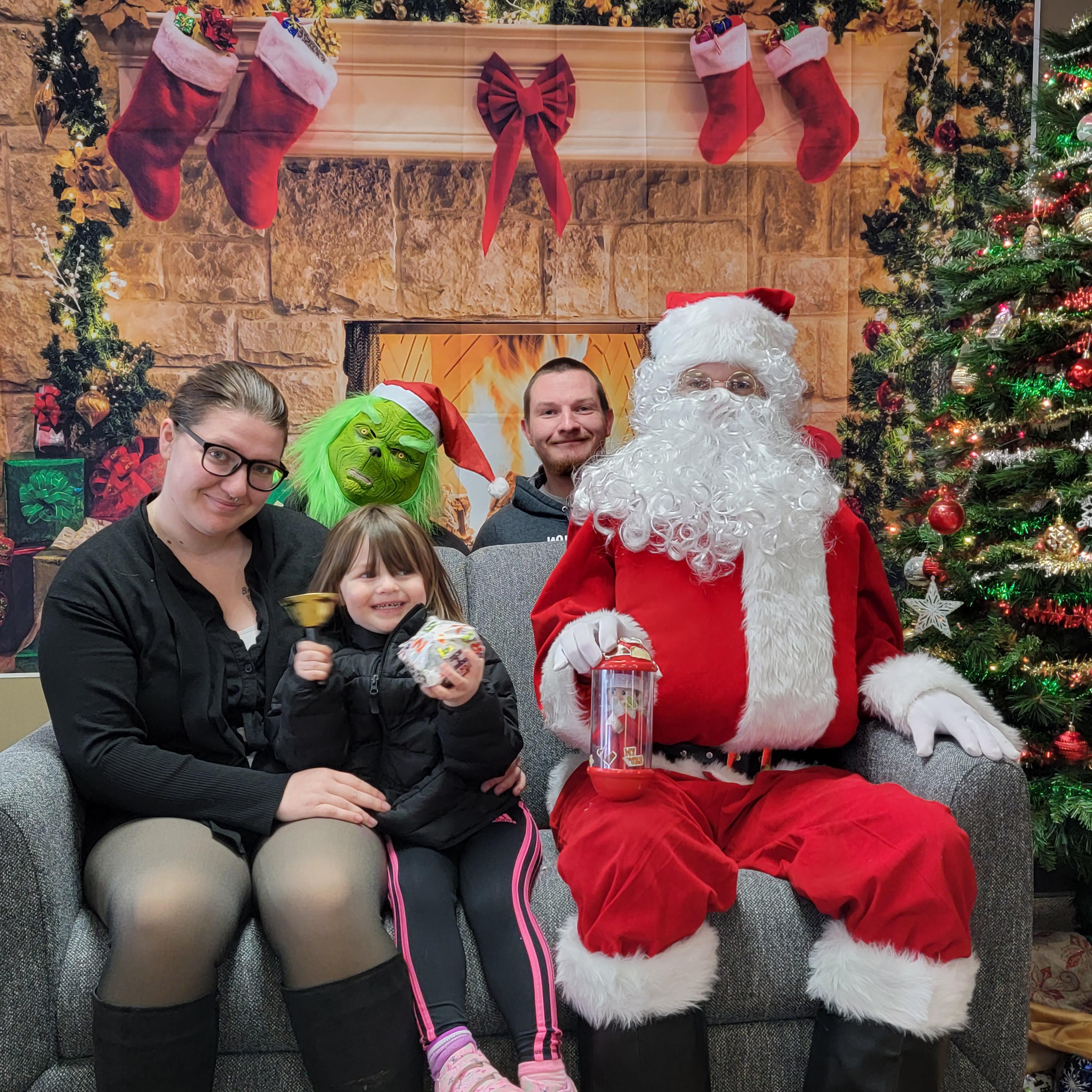 What an amazing day we had here at Colortyme with Santa himself here for all the family