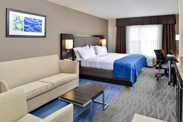 Images Holiday Inn Express & Suites St. Louis West-O'Fallon by IHG