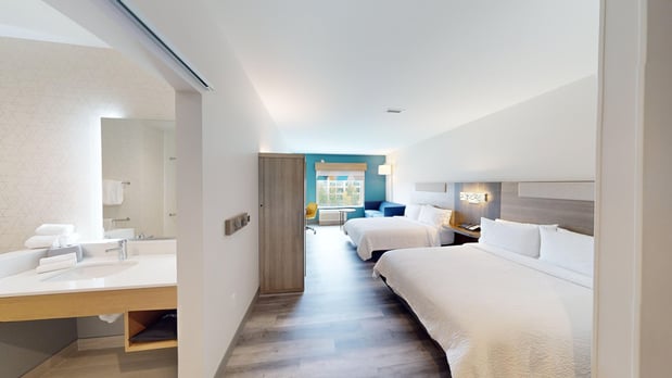 Images Holiday Inn Express & Suites Chicago Schaumburg by IHG