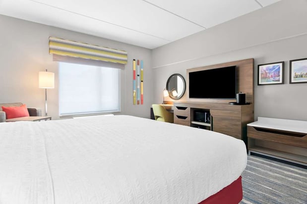 Images Hampton Inn & Suites  Chicago Medical District UIC