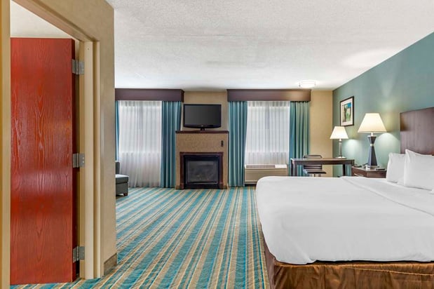 Images Best Western Plus Berkshire Hills Inn & Suites