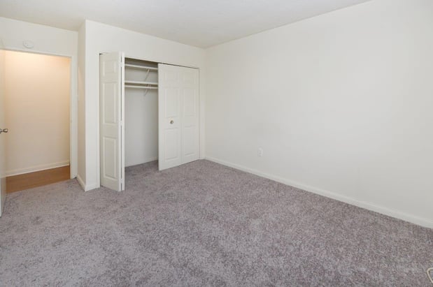 Images The Colonials Apartment Homes