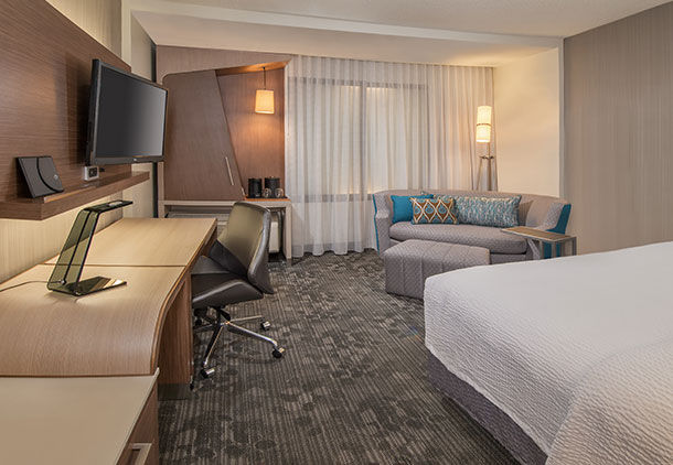 Courtyard by Marriott Toledo North