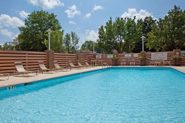 Images Holiday Inn Nashville-Vanderbilt (Dwtn) by IHG
