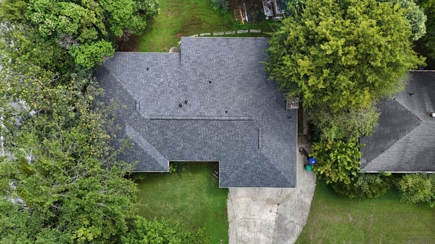 Images Valle's Roofing & Construction