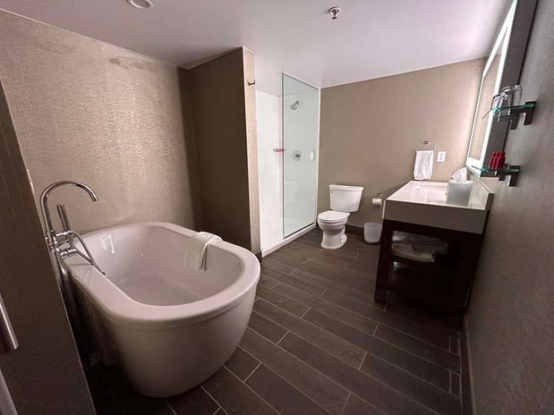 Images Skyline Hotel Detroit Airport, SureStay Collection by BW
