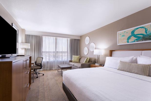 Images Holiday Inn Miami West - Airport Area, an IHG Hotel