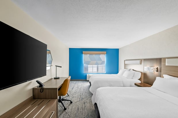 Images Holiday Inn Express & Suites Council Bluffs - Conv Ctr Area by IHG