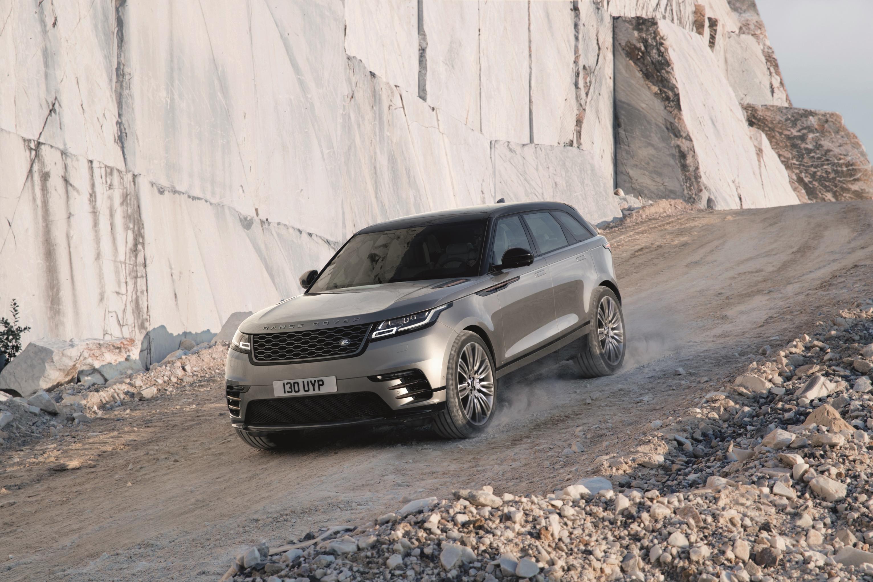 Images Sytner Land Rover Northampton
