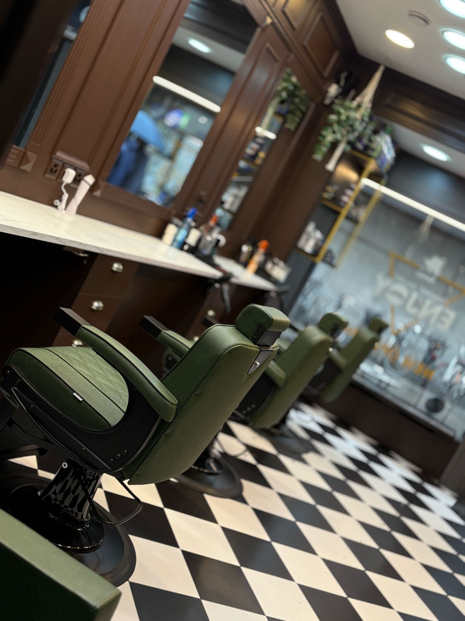 Bilder Enjoy Barber Salon