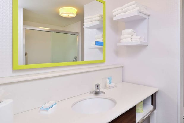 Images Hampton Inn & Suites St. Paul Oakdale/Woodbury