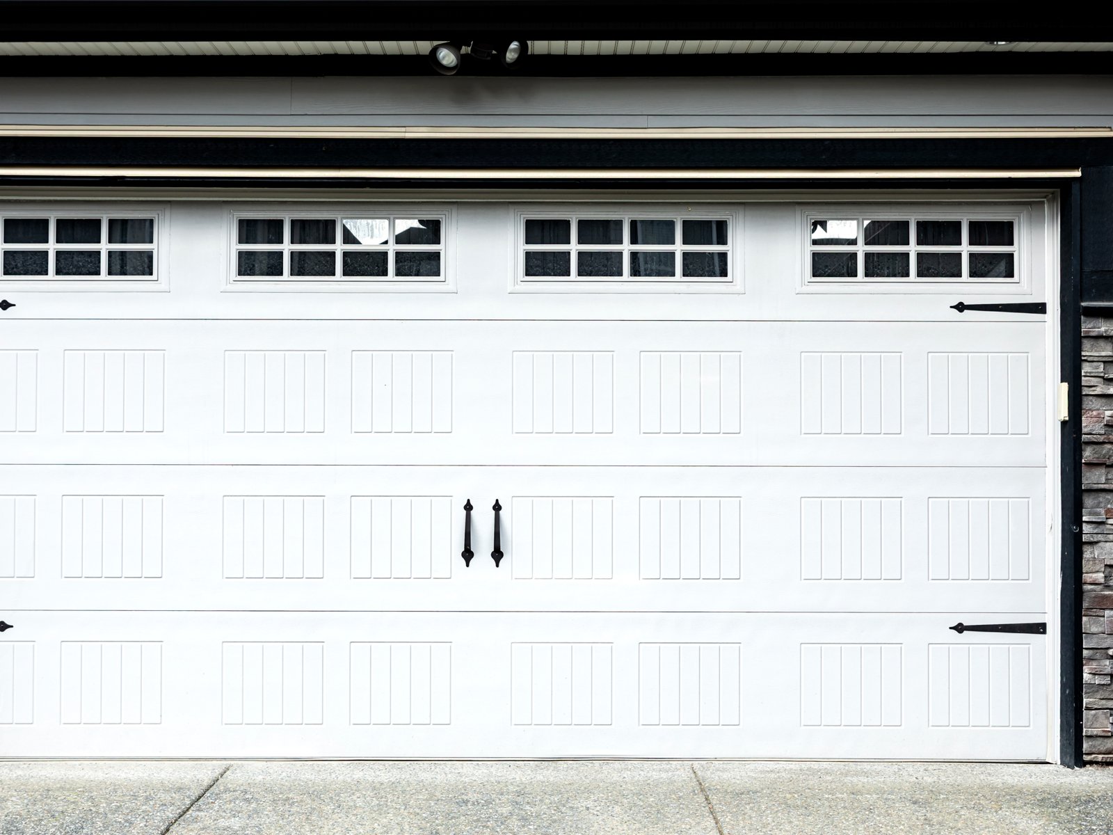 Haerin Garage Door Repair