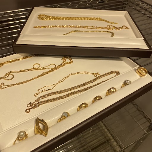 Images 買取専門店  KOMEHYO  (コメ兵)  広島三越