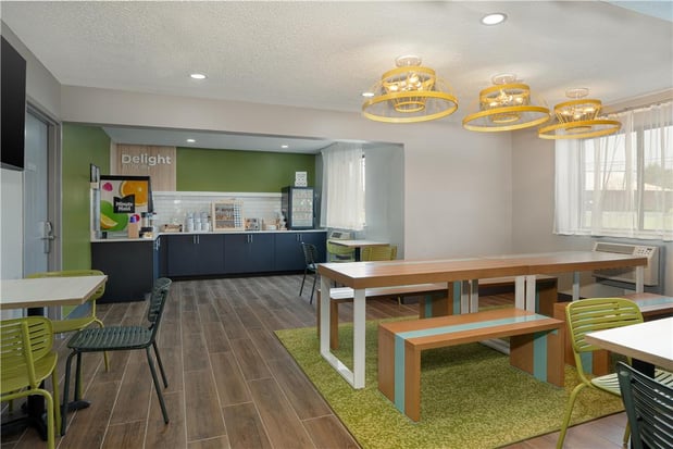 Images Spark by Hilton Carlisle South