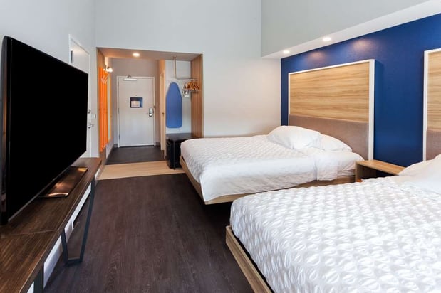 Images Tru by Hilton Auburn