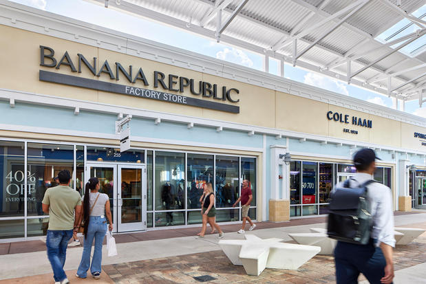 Images Tampa Premium Outlets