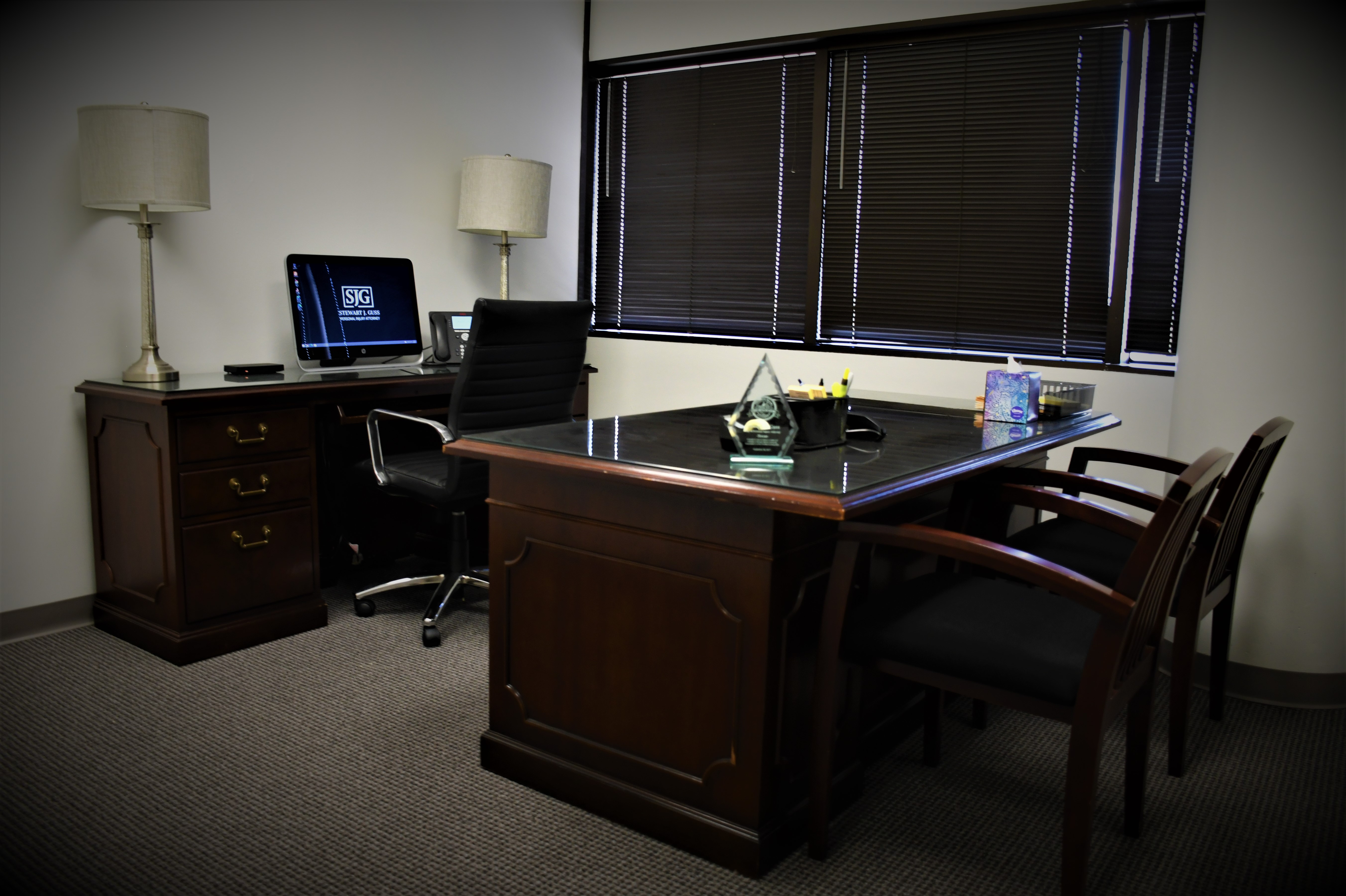 Stewart J. Guss, Injury Accident Lawyers