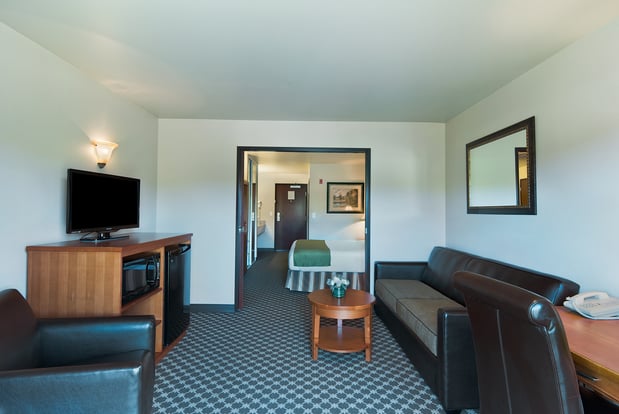 Images Oxford Suites Yakima